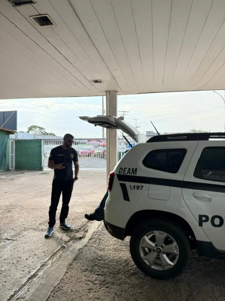 PCGO prende homem por descumprir medidas protetivas e tentar invadir casa de ex-companheira para ameaçá-la de morte