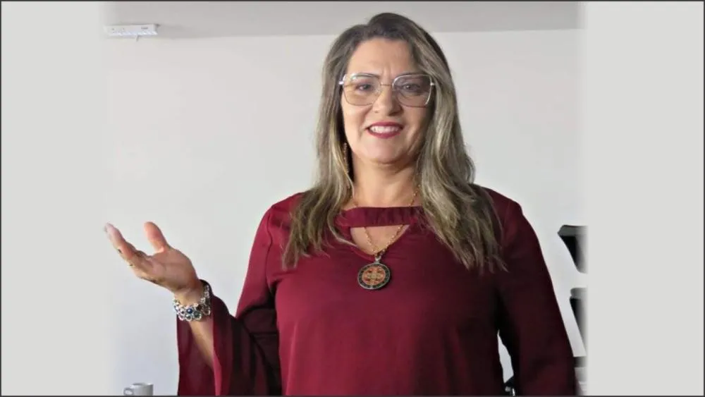 Vereadora Neide Enfermeira anuncia em redes sociais que terá o seu mandato de volta.