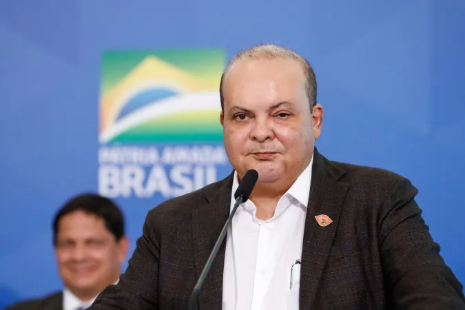 Ibaneis sanciona Dia de Conscientização contra o Aborto no DF