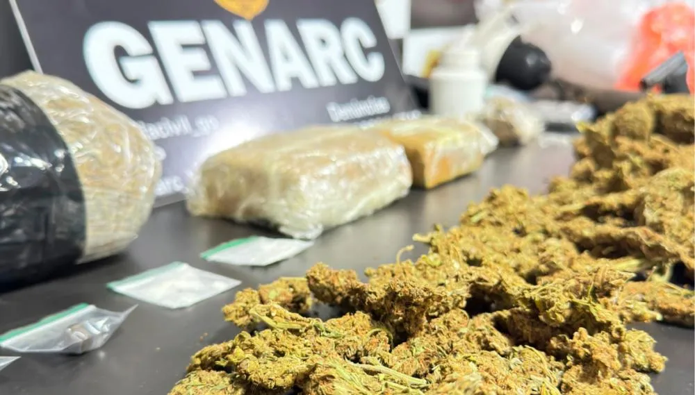 PCGO prende homem por tráfico na posse de diversas drogas que eram vendidas em Luziânia 24h por dia
